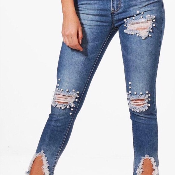 Ripped/distressed jeans with pearls - Picture 4 of 10